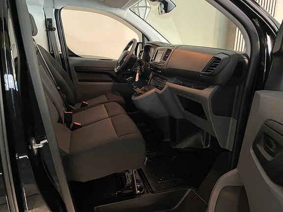 Toyota Proace 28 of 30