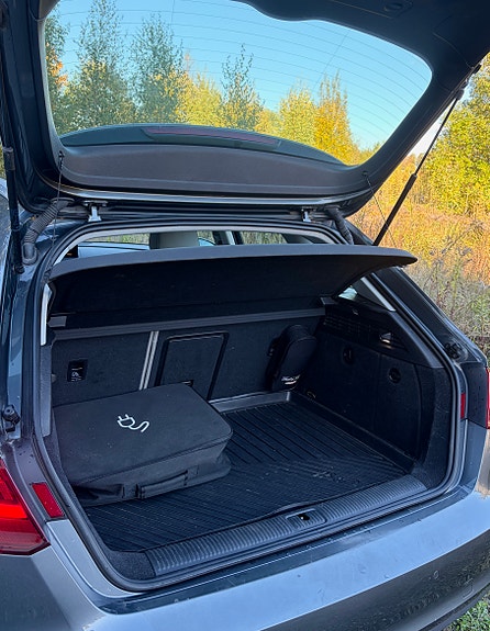 Audi e-tron 15 of 30