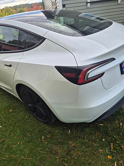 Tesla Model 3 16 of 19
