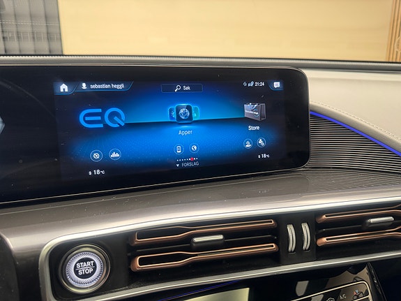Mercedes-Benz EQC400 30 of 30