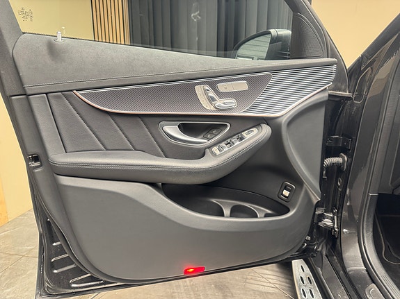 Mercedes-Benz EQC400 10 of 30
