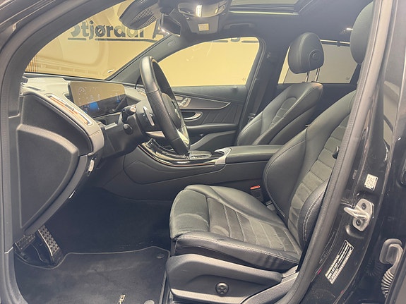 Mercedes-Benz EQC400 15 of 30