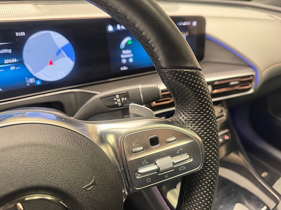 Mercedes-Benz EQC400 22 of 30