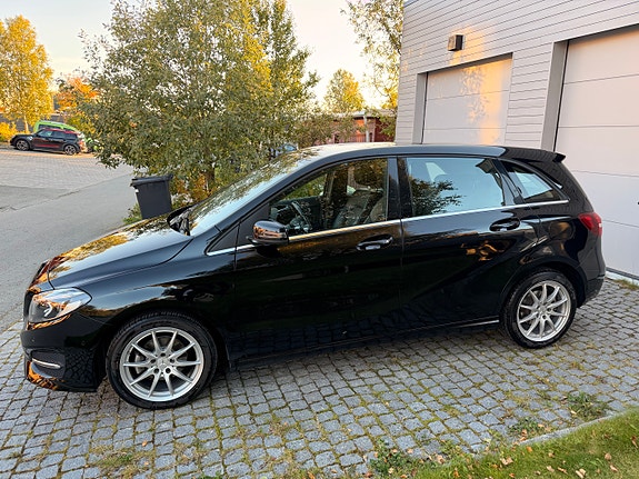Mercedes-Benz B160 d 2 of 8