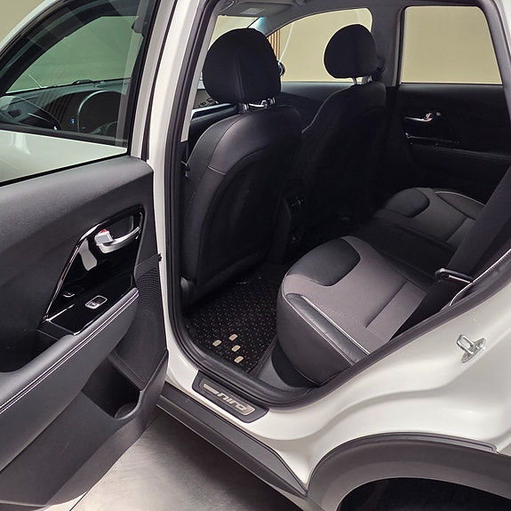 Kia Niro 25 of 30