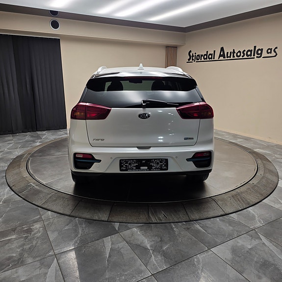 Kia Niro 4 of 30