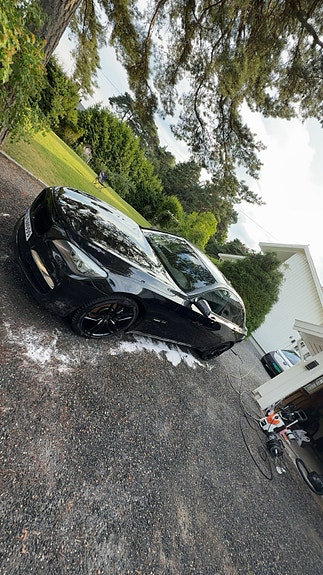 BMW 740d 5 of 7