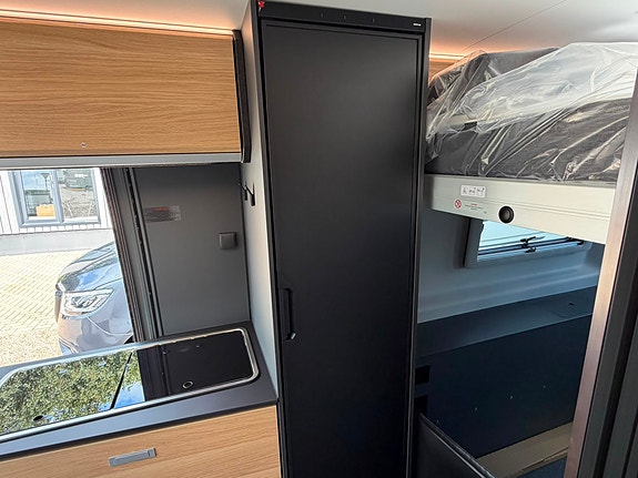 Adria Twin 640 SGX WHITE EDITION 2/140HK/Krok/Aut/Solcelle/Sykkelstativ/Markise + 8 of 24