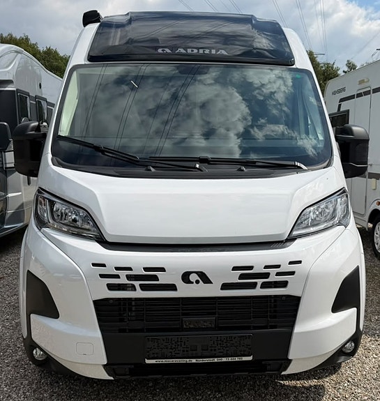 Adria Twin 640 SGX WHITE EDITION 2/140HK/Krok/Aut/Solcelle/Sykkelstativ/Markise + 3 of 24