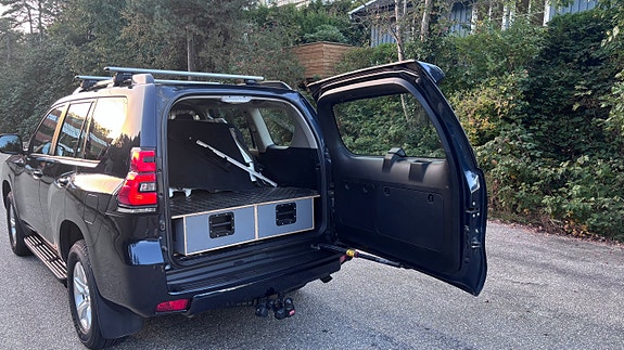 Toyota Land Cruiser 5 of 30