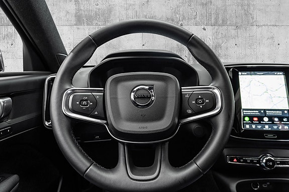 Volvo EX40 10 of 29