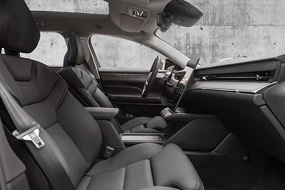 Volvo ES90 26 of 30