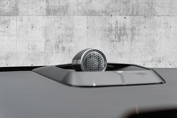 Volvo ES90 23 of 30