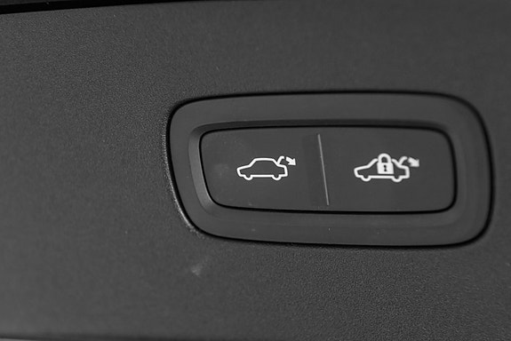 Volvo ES90 25 of 30