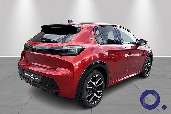 Peugeot e-208 6 of 26