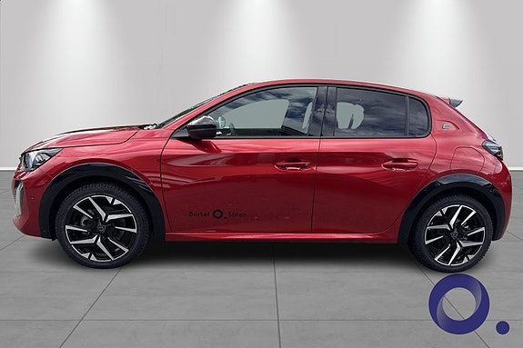 Peugeot e-208 2 of 26