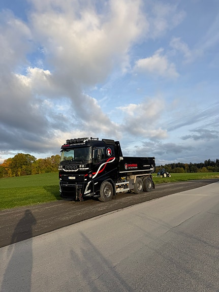 Volvo FH 540 2 of 10
