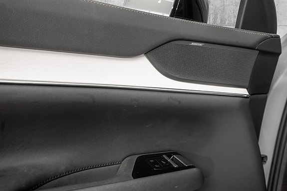 Volvo EX90 19 of 26