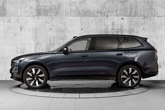 Volvo EX90 7 of 29