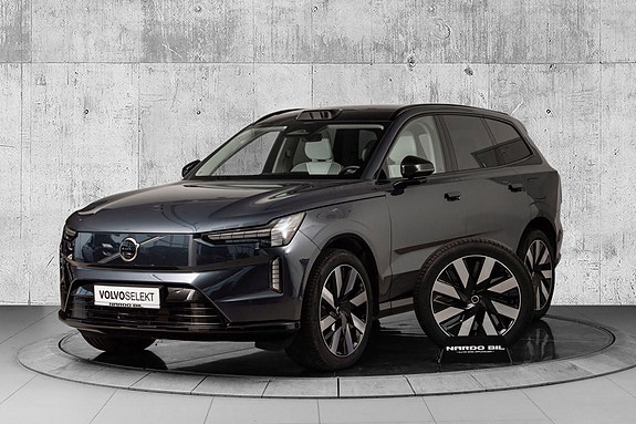 Volvo EX90 11 of 29