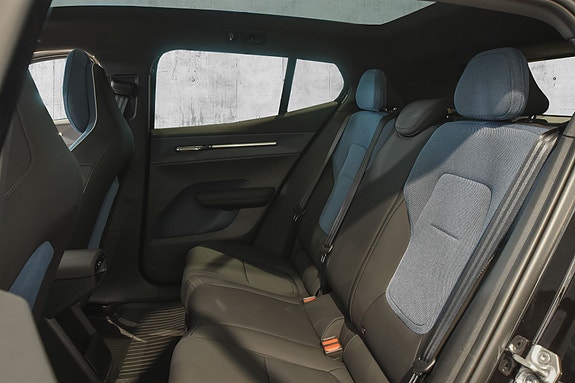 Volvo EX30 14 of 22