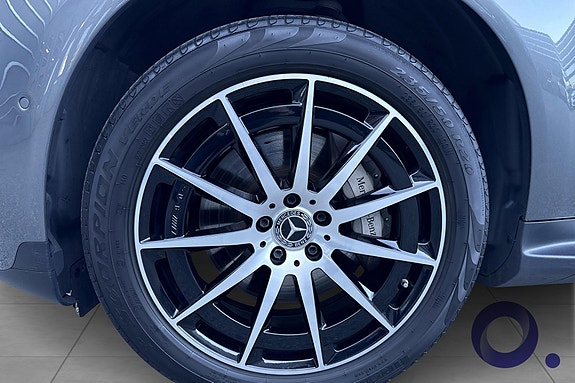 Mercedes-Benz EQC400 10 of 30