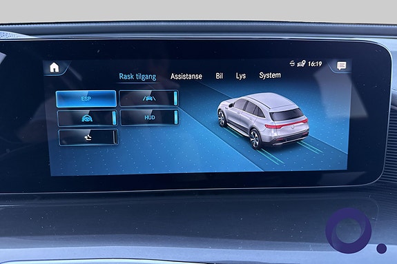 Mercedes-Benz EQC400 24 of 30