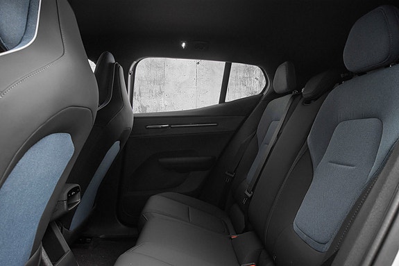Volvo EX30 22 of 26