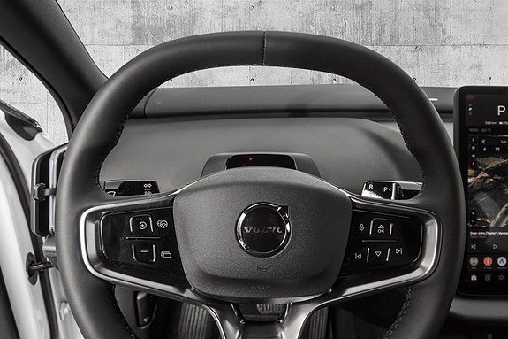 Volvo EX30 14 of 26