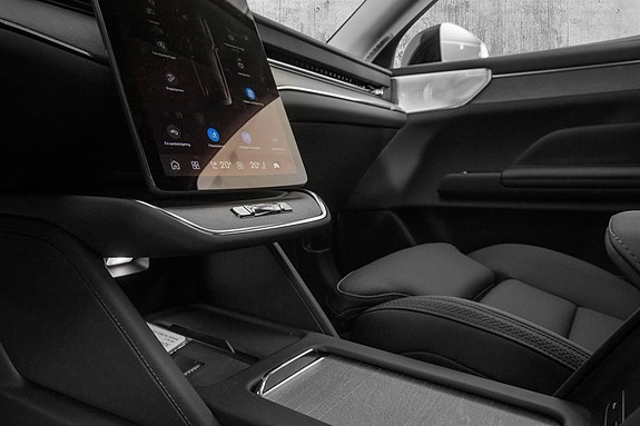 Volvo ES90 23 of 30