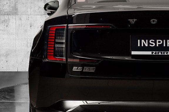 Volvo ES90 10 of 30