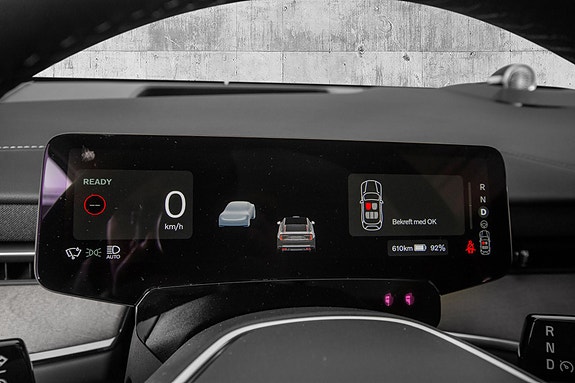 Volvo ES90 14 of 30