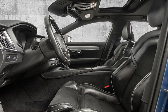 Volvo S90 10 of 27
