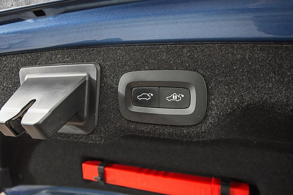 Volvo S90 24 of 27