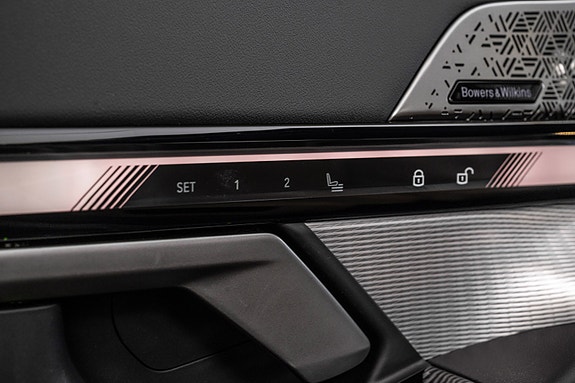 BMW i5 15 of 30