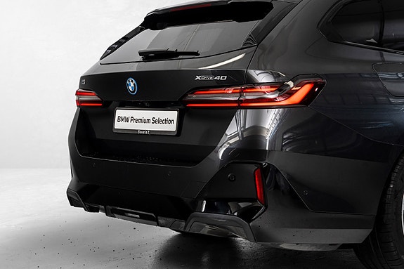 BMW i5 7 of 30