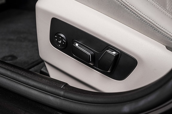 BMW i5 14 of 30