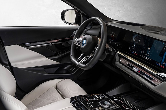 BMW i5 22 of 30