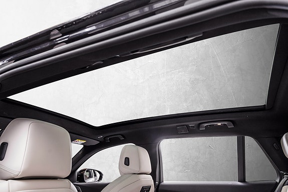 BMW i5 19 of 30