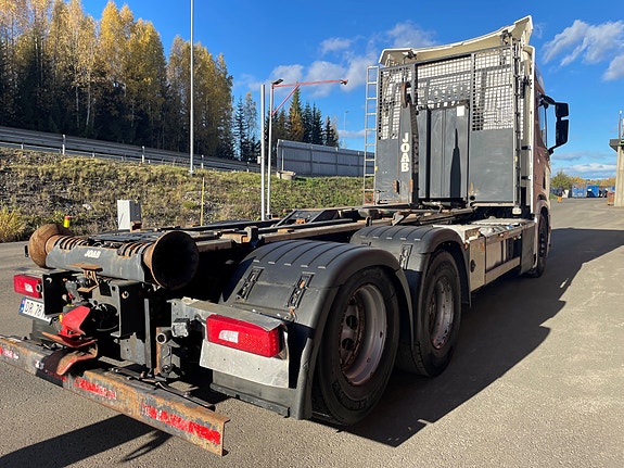 Scania R 580 B6x2NB 6 of 16