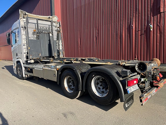 Scania R 580 B6x2NB 4 of 16
