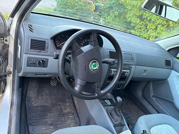 Skoda Fabia 5 of 6