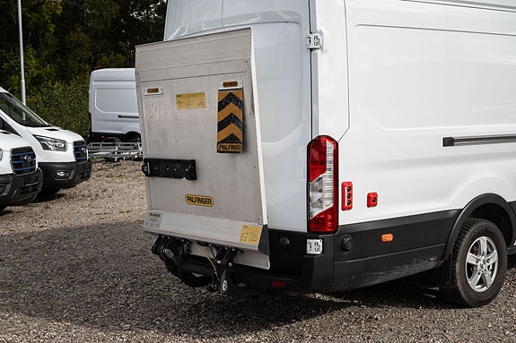 Ford Transit 6 of 27