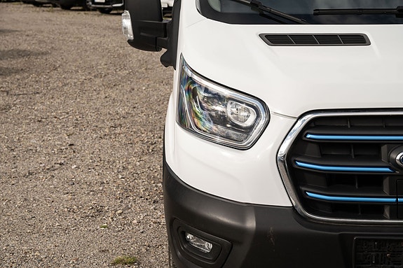 Ford Transit 4 of 27