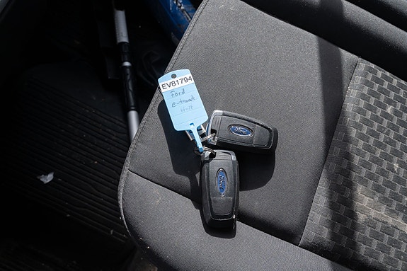 Ford Transit 25 of 27