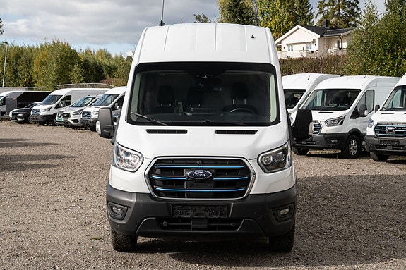 Ford Transit 3 of 27