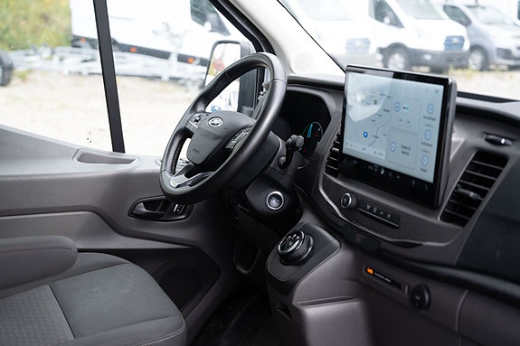 Ford Transit 22 of 27