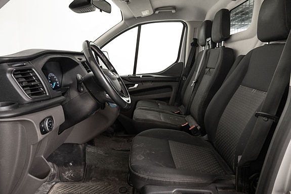 Ford Transit Custom 17 of 25