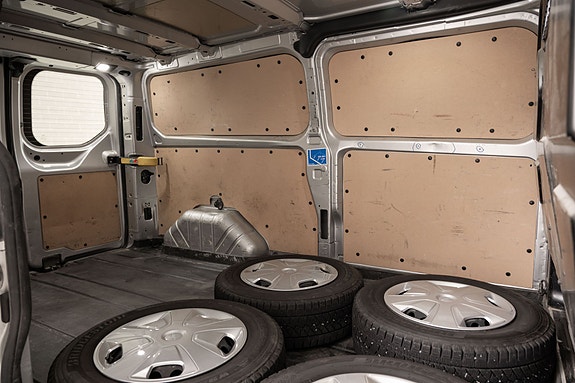 Ford Transit Custom 19 of 25