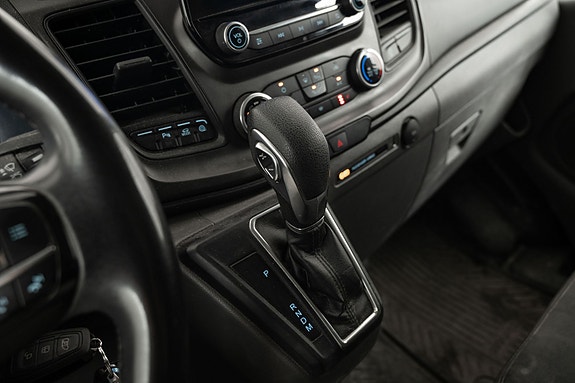 Ford Transit Custom 14 of 25